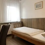 Ξενοδοχείο Orthwein -kostenfreie Parkplaetze- Cölbe