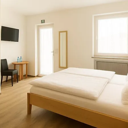 Hotel Orthwein -kostenfreie Parkplaetze- Colbe