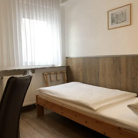 Hotel Orthwein -kostenfreie Parkplaetze- Colbe