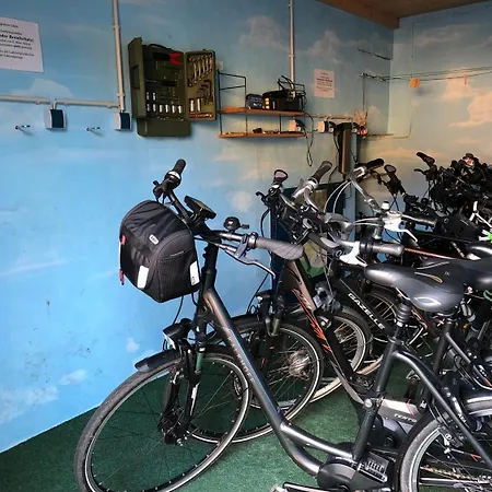 Orthwein -kostenfreie Parkplätze- Hotel Cölbe