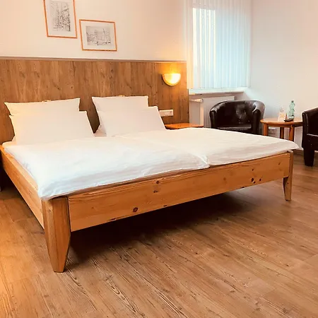 Orthwein -kostenfreie Parkplaetze- Cölbe