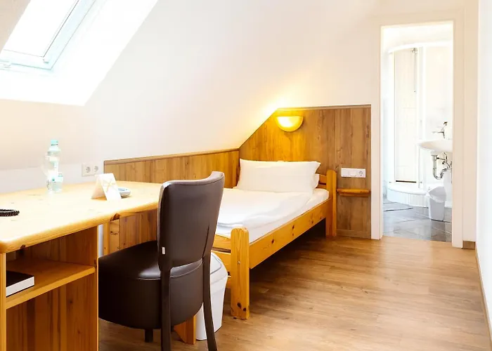 Orthwein -kostenfreie Parkplaetze- Hotel