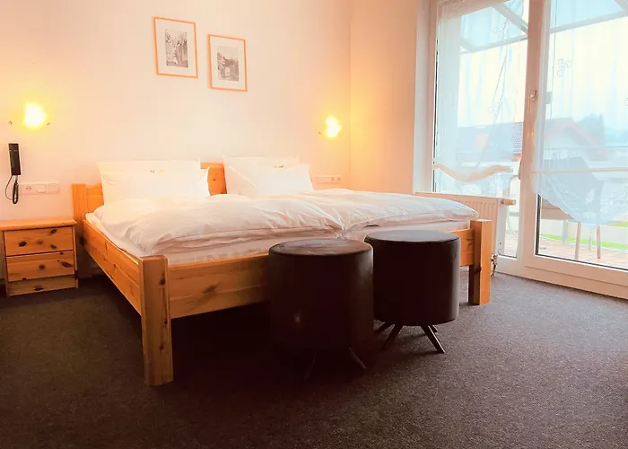 Orthwein -kostenfreie Parkplaetze- 3* Cölbe