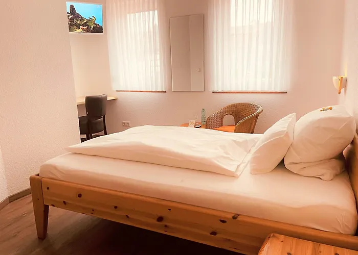 Hotel Orthwein -kostenfreie Parkplaetze- 3*