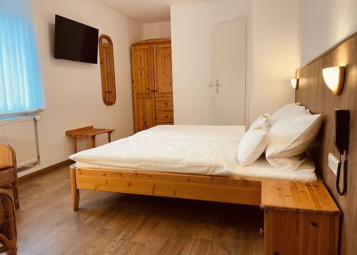 Orthwein -kostenfreie Parkplaetze- Hotel 3*